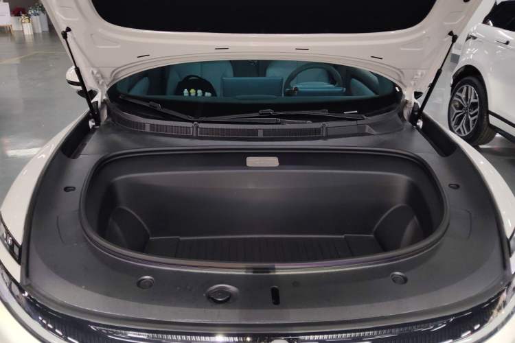 Used CHANGAN NEVO A06 2026 Model 510 Max Engine Bay