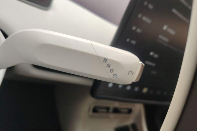 Used CHANGAN NEVO A06 2026 Model 510 Max Gear Lever