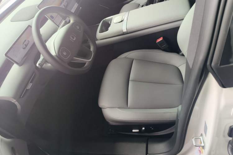 Used CHANGAN NEVO A06 2026 Model 630 Comfort Ultra Left Front Seat