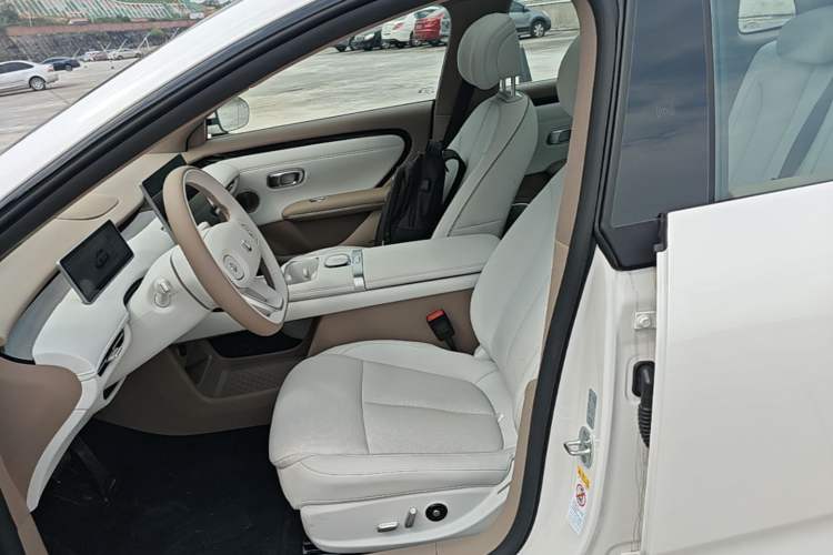 Used CHANGAN NEVO A06 2026 Model 630 Laser Ultra+ Left Front Seat