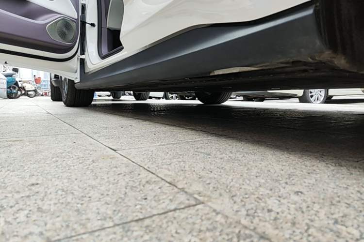 Used CHANGAN NEVO A06 2026 Model 630 Comfort Ultra Left Side Sill