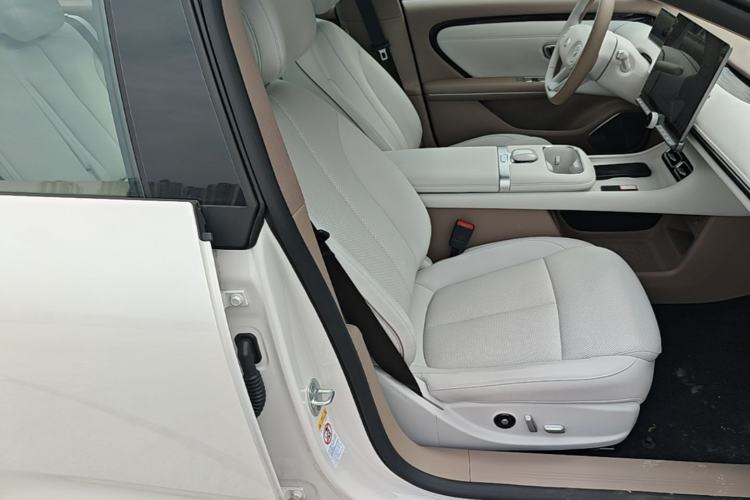 Used CHANGAN NEVO A06 2026 Model 630 Laser Ultra+ Right Front Seat