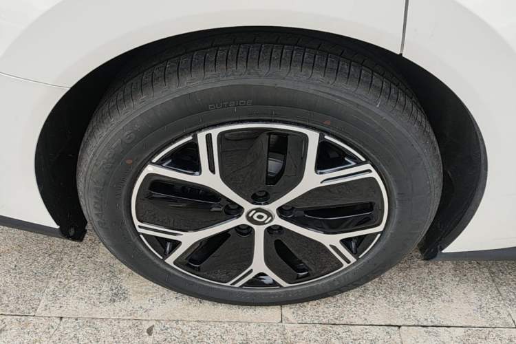 Used CHANGAN NEVO A06 2026 Model 630 Comfort Ultra Right Rear Wheel Hub