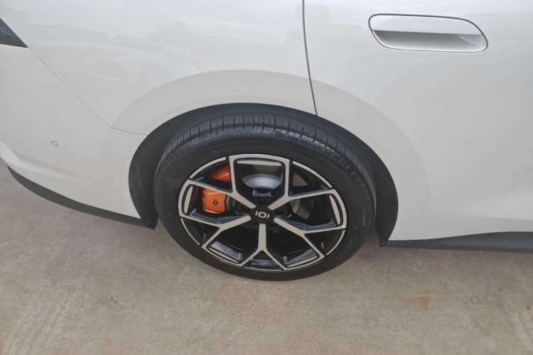 Used CHANGAN NEVO A06 2026 Model 510 Max Right Rear Wheel Hub