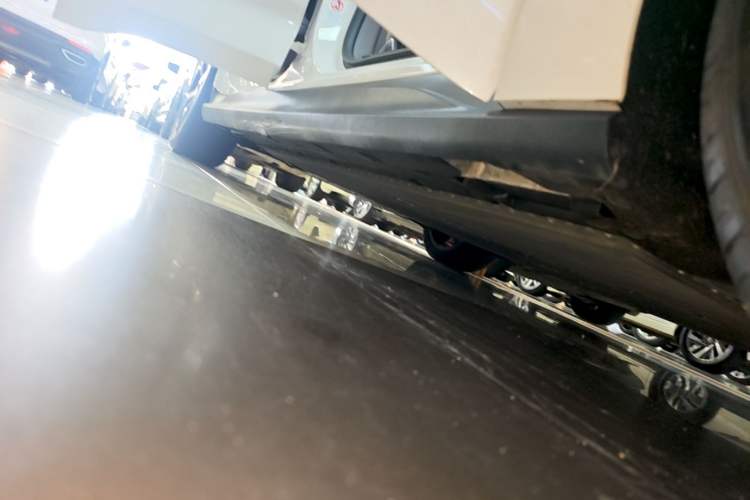 Used CHANGAN NEVO A06 2026 Model 630 Comfort Ultra Right Side Sill
