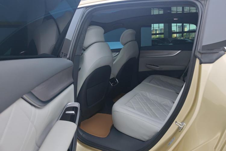 Used CHANGAN NEVO A07 2023 Range-Extended 200 Max Left Rear Seat