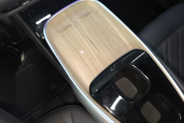 Used CHANGAN NEVO A07 2023 Range-Extended 200 Pro Gear Lever
