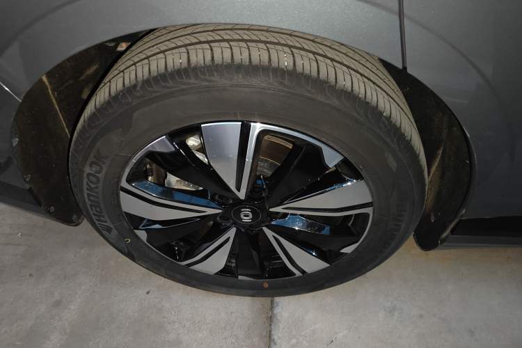 Used CHANGAN NEVO A07 2023 Range-Extended 200 Pro Exterior 4