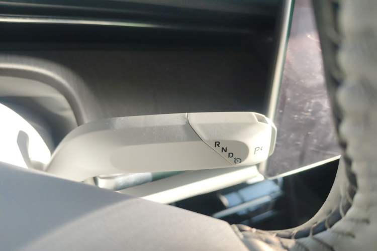 Used CHANGAN NEVO A07 2023 Range-Extended 200 Max Gear Lever