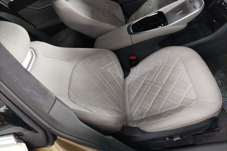 Used CHANGAN NEVO A07 2023 Range-Extended 200 Max Right Front Seat