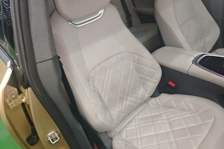 Used CHANGAN NEVO A07 2023 Range-Extended 200 Max Right Front Seat