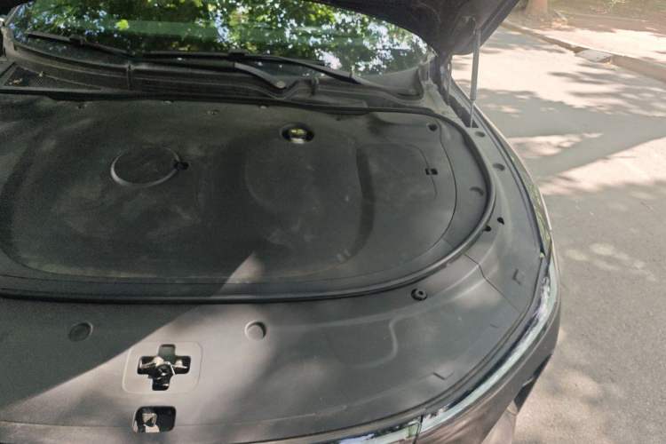 Used CHANGAN NEVO A07 2023 Range-Extended 200 Pro Engine Bay Left