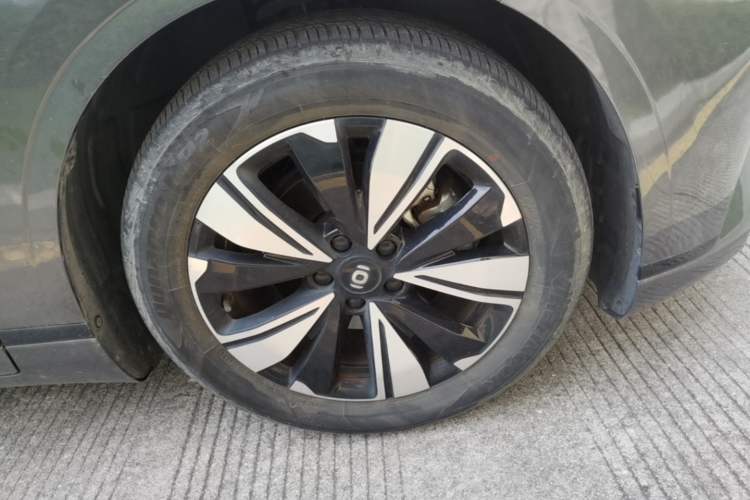 Used CHANGAN NEVO A07 2023 Range-Extended 200 Max Exterior 4