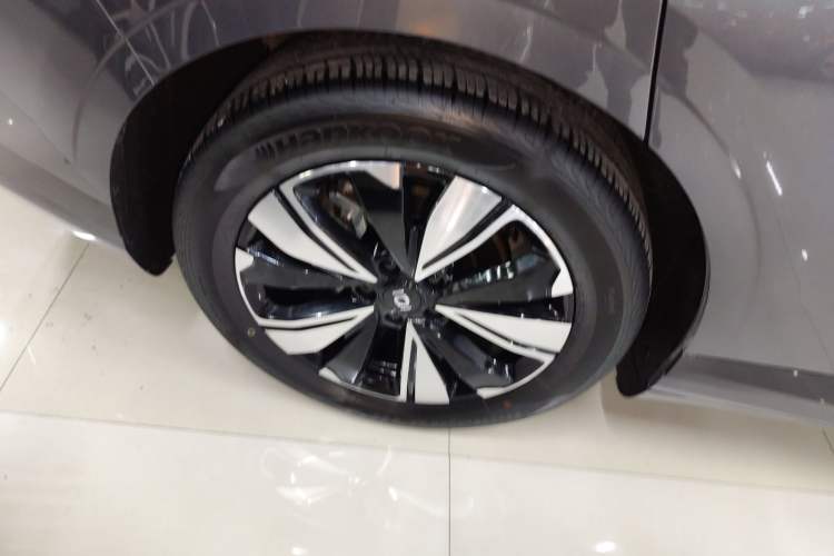 Used CHANGAN NEVO A07 2023 Range-Extended 200 Pro Exterior 5