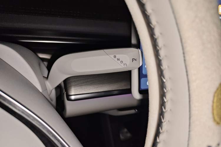 Used CHANGAN NEVO A07 2023 Range-Extended 200 Pro Gear Lever
