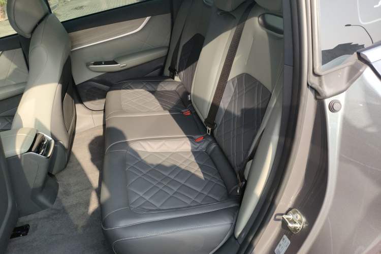 Used CHANGAN NEVO A07 2023 Range-Extended 200 Pro Left Rear Seat