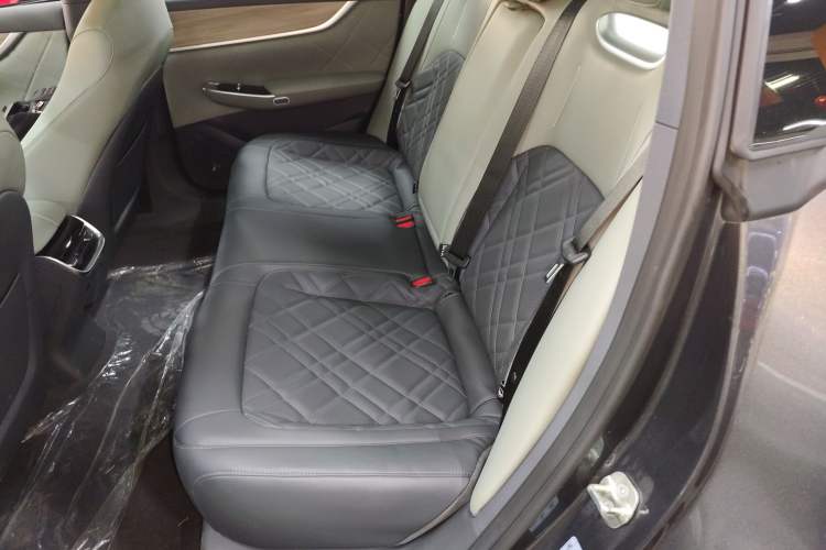 Used CHANGAN NEVO A07 2023 Range-Extended 200 Pro Left Rear Seat