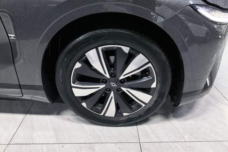 Used CHANGAN NEVO A07 2023 Range-Extended 200 Pro Right Front Wheel Hub