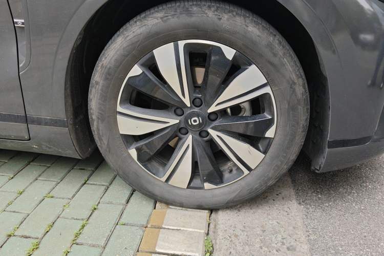 Used CHANGAN NEVO A07 2023 Pure Electric 515 Pro Right Front Wheel Hub
