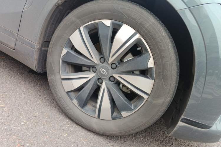 Used CHANGAN NEVO A07 2023 Pure Electric 515 Pro Right Front Wheel Hub