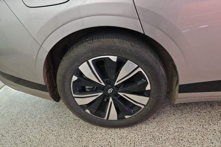 Used CHANGAN NEVO A07 2023 Range-Extended 200 Max Right Rear Wheel Hub