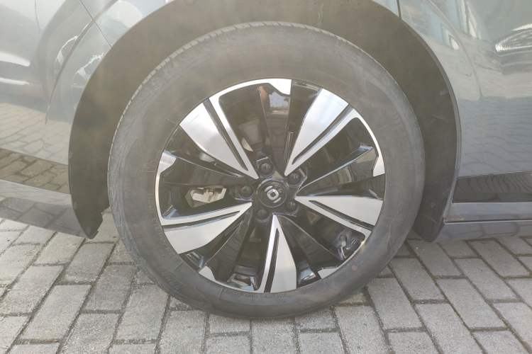 Used CHANGAN NEVO A07 2023 Range-Extended 200 Pro Right Rear Wheel Hub