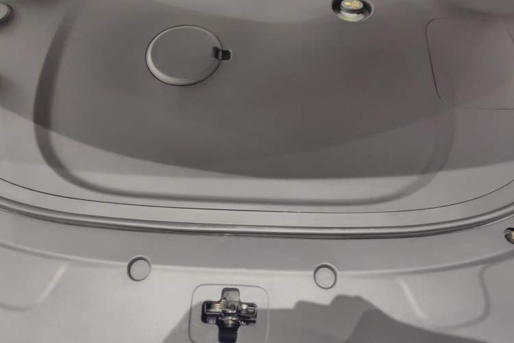 Used CHANGAN NEVO A07 2023 Range-Extended 200 Max Engine Bay