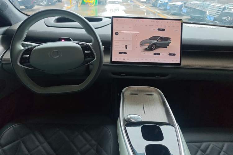 Used CHANGAN NEVO A07 2023 Range-Extended 200 Max Center Console