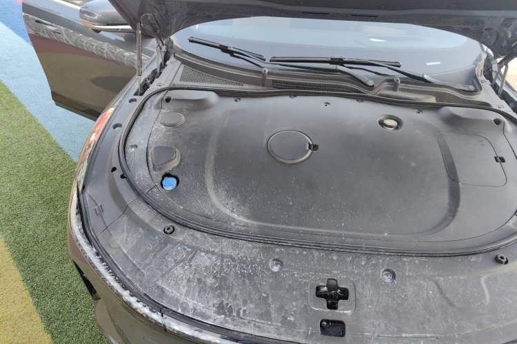 Used CHANGAN NEVO A07 2023 Range-Extended 200 Pro Engine Bay Right