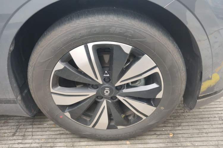 Used CHANGAN NEVO A07 2023 Range-Extended 200 Pro Right Front Wheel Hub