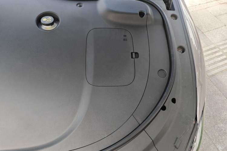 Used CHANGAN NEVO A07 2023 Range-Extended 200 Max Engine Bay Left