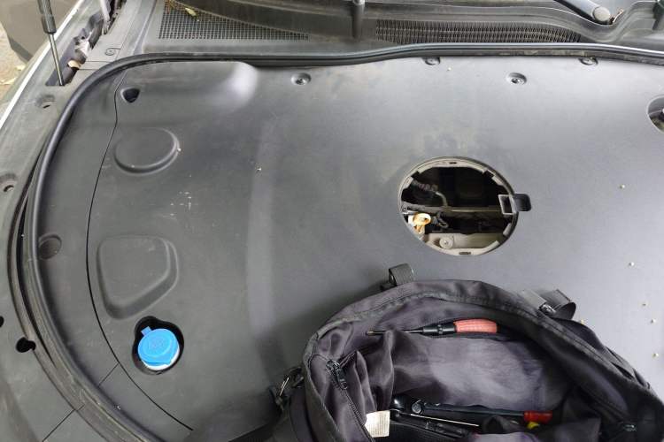 Used CHANGAN NEVO A07 2023 Range-Extended 200 Pro Engine Bay Right