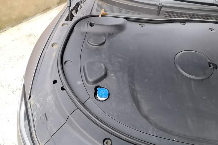 Used CHANGAN NEVO A07 2023 Range-Extended 200 Pro Engine Bay Right