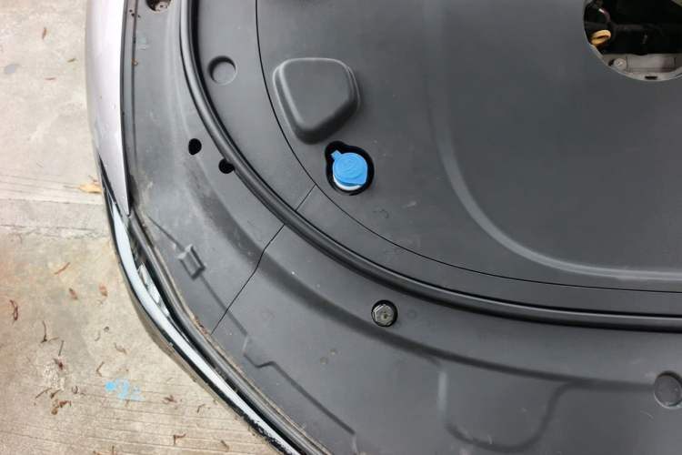 Used CHANGAN NEVO A07 2023 Range-Extended 200 Pro Engine Bay Right