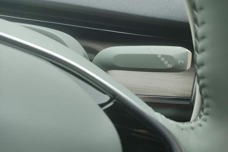 Used CHANGAN NEVO A07 2023 Range-Extended 200 Pro Gear Lever
