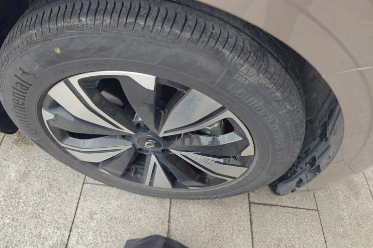 Used CHANGAN NEVO A07 2023 Range-Extended 200 Pro Right Front Wheel Hub