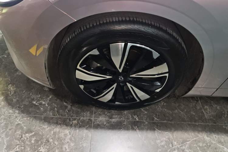 Used CHANGAN NEVO A07 2023 Range-Extended 200 Pro Left Front Wheel Hub
