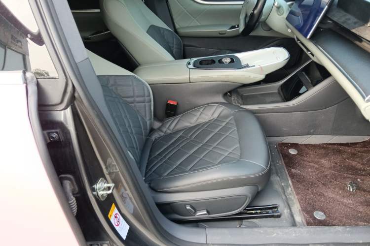 Used CHANGAN NEVO A07 2023 Range-Extended 200 Max Right Front Seat