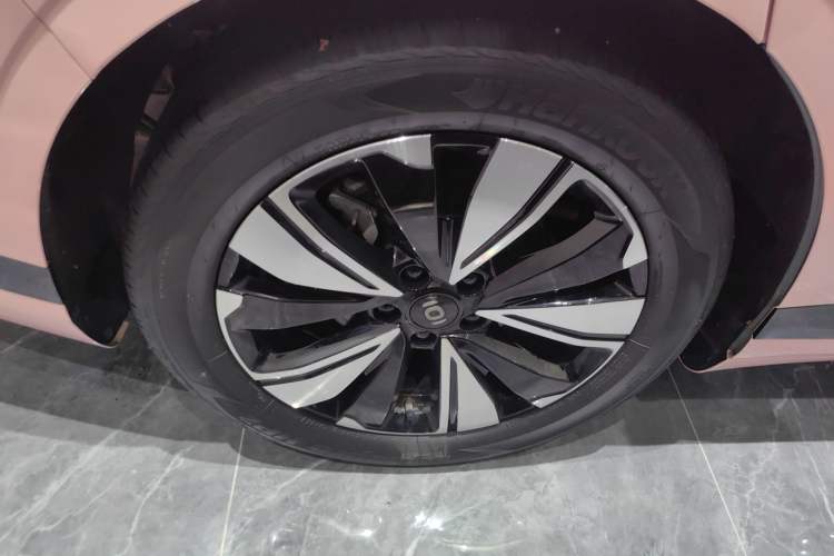 Used CHANGAN NEVO A07 2023 Range-Extended 200 Max Right Rear Wheel Hub