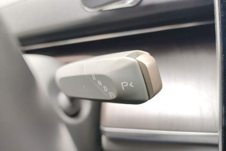 Used CHANGAN NEVO A07 2023 Range-Extended 200 Max Gear Lever