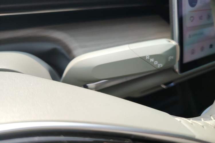 Used CHANGAN NEVO A07 2023 Range-Extended 200 Pro Gear Lever