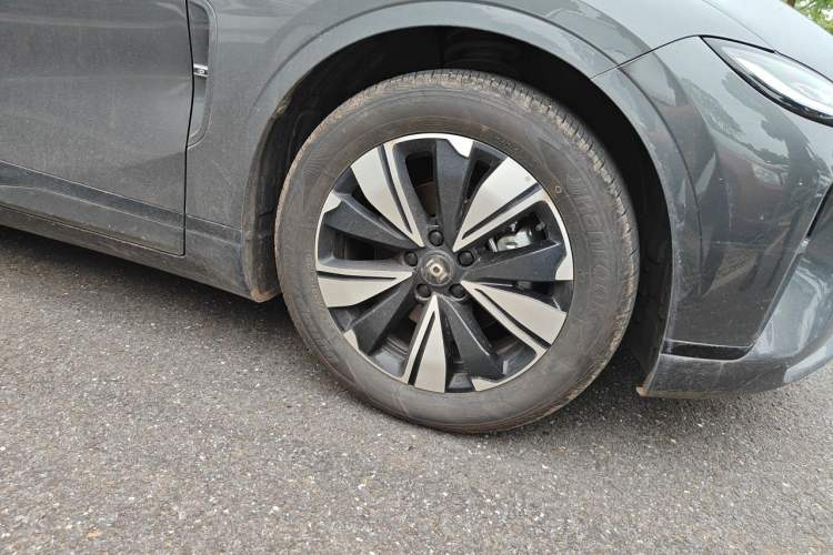 Used CHANGAN NEVO A07 2023 Range-Extended 200 Pro Right Front Wheel Hub