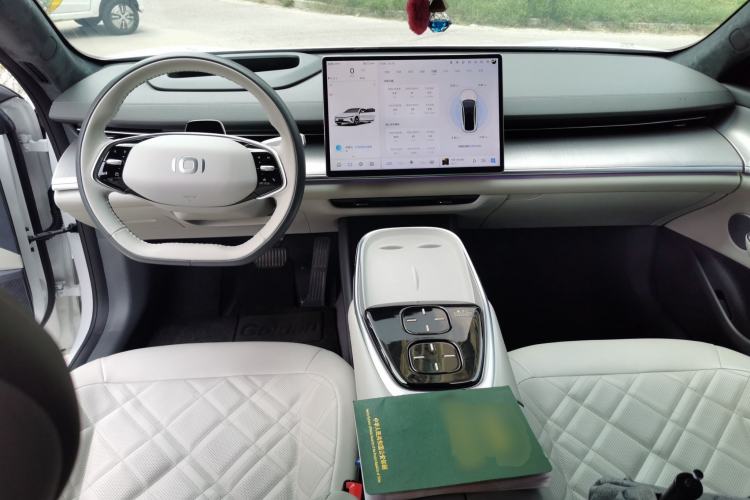 Used CHANGAN NEVO A07 2023 Range-Extended 200 Max Center Console