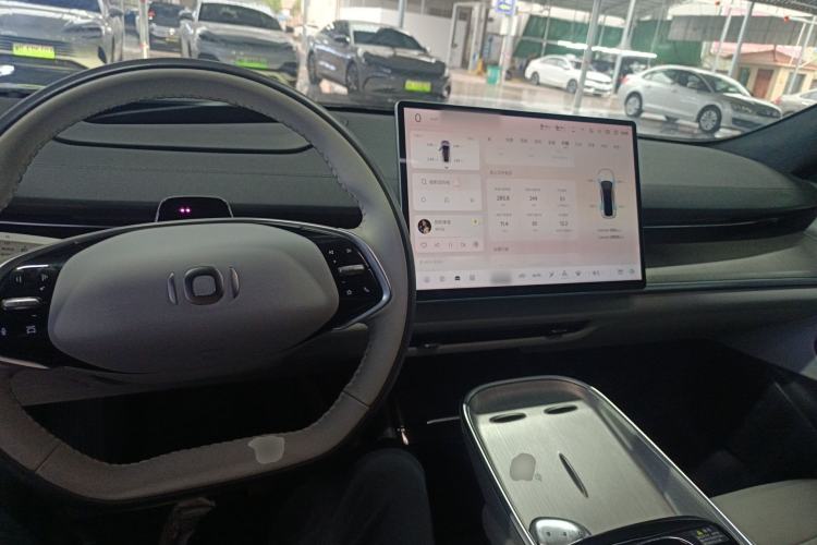 Used CHANGAN NEVO A07 2023 Range-Extended 200 Max Center Console