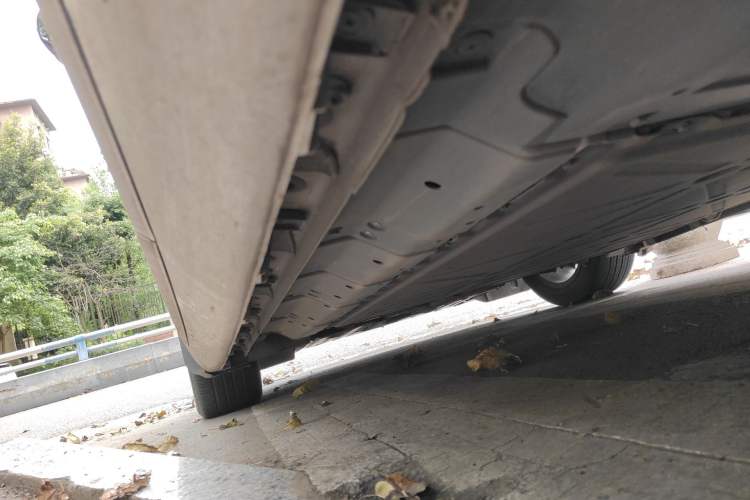 Used CHANGAN NEVO A07 2023 Range-Extended 200 Pro Chassis Rear Left