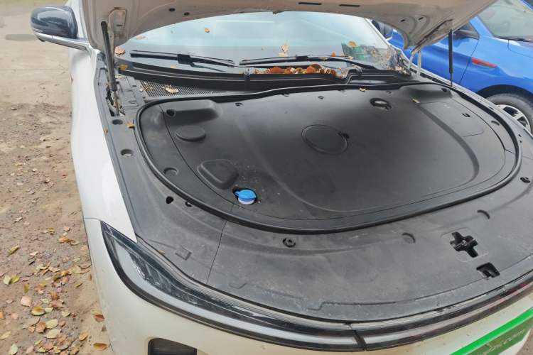 Used CHANGAN NEVO A07 2023 Range-Extended 200 Air Engine Bay Right