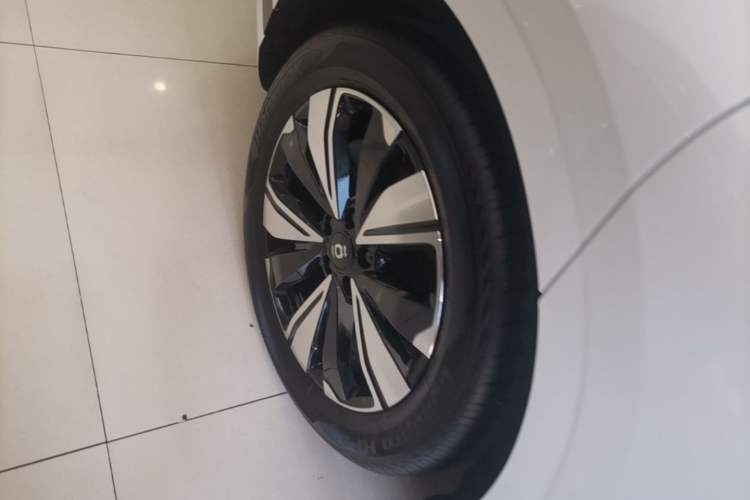 Used CHANGAN NEVO A07 2023 Range-Extended 200 Pro Exterior 2