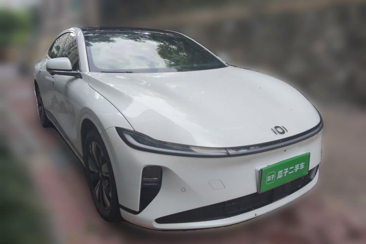 Used CHANGAN NEVO A07 2023 Range-Extended 200 Pro Front Right 45 Deg