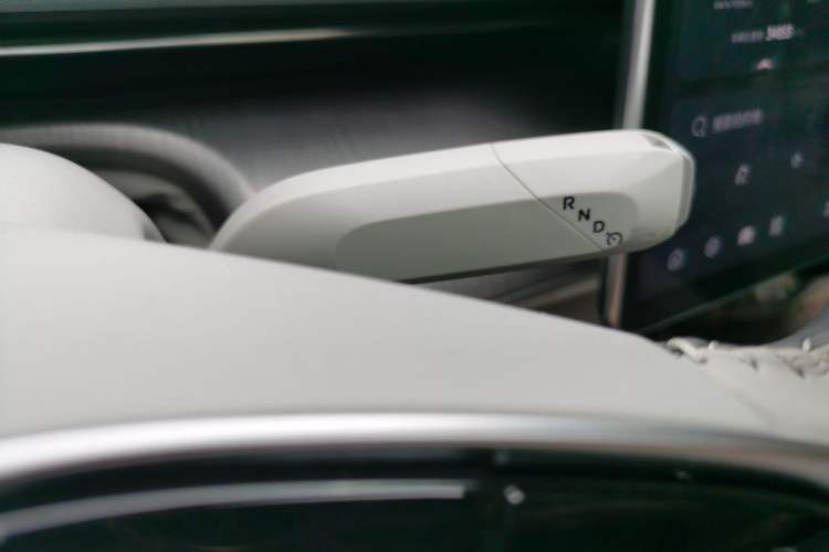 Used CHANGAN NEVO A07 2023 Pure Electric 515 Pro Gear Lever