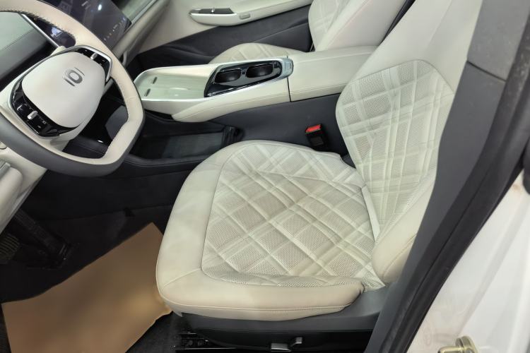 Used CHANGAN NEVO A07 2023 Range-Extended 200 Air Interior 1